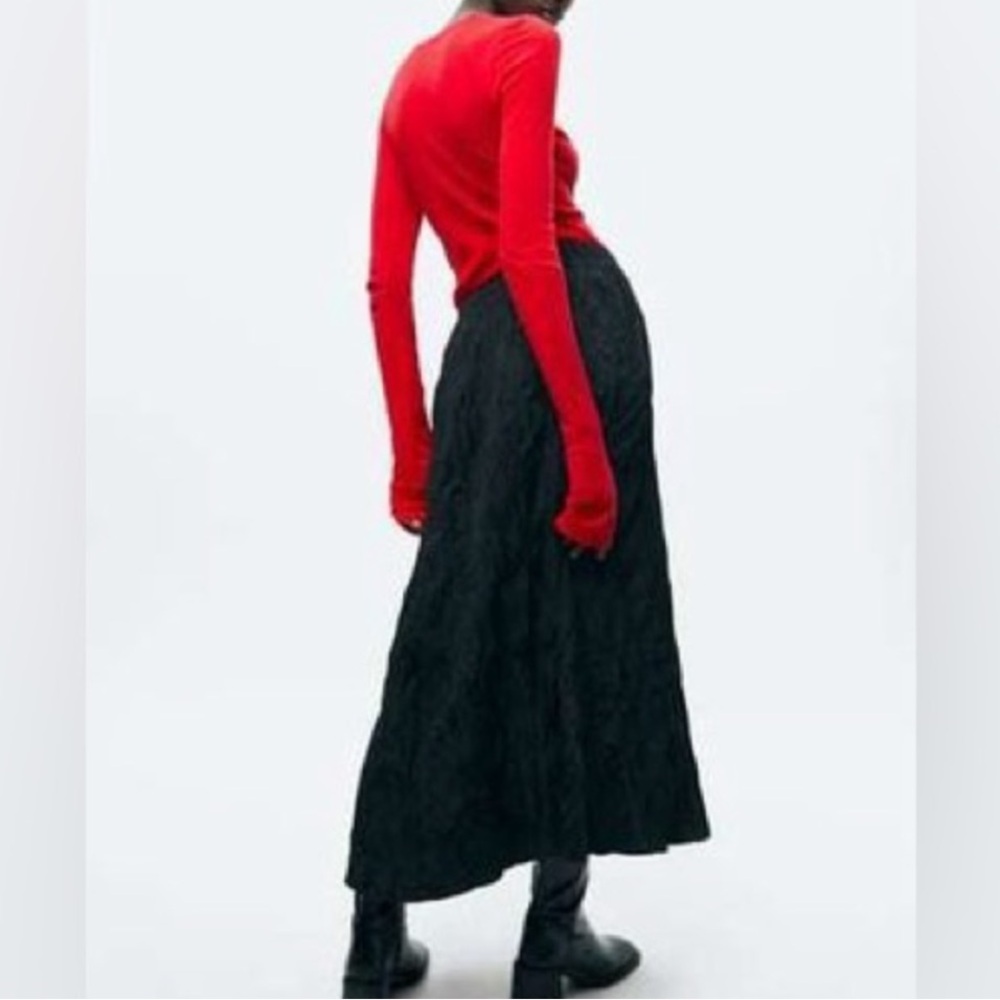 Zara WRINKLED MIDI SKIRT ZW COLLECTION XS - Picture 3 of 9